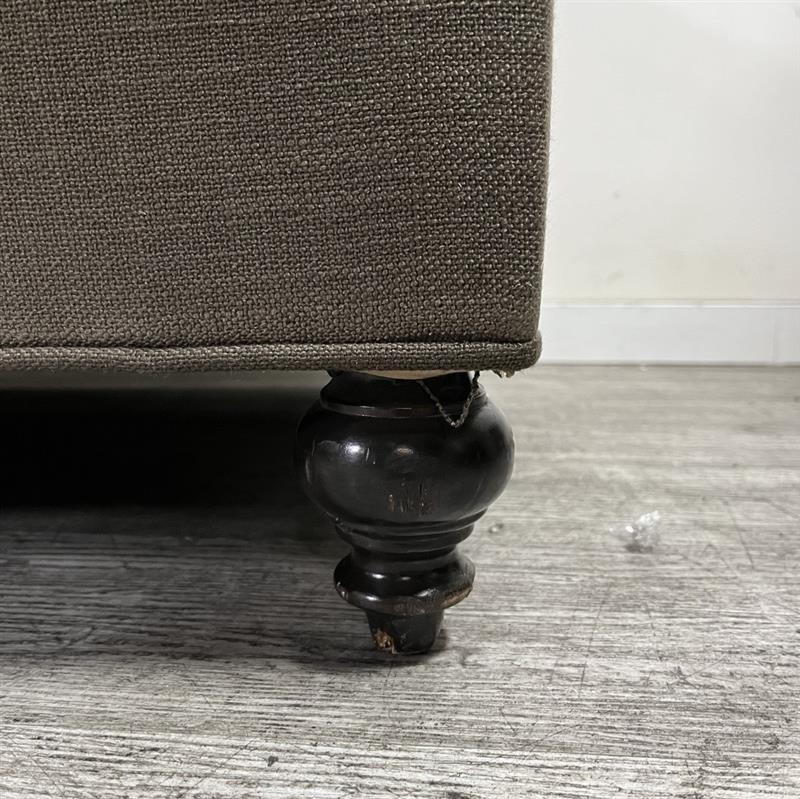 English Roll Arm Sofa 90"