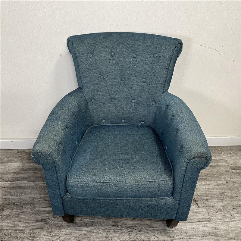 Madison Park Timmy Tufted Club Chair