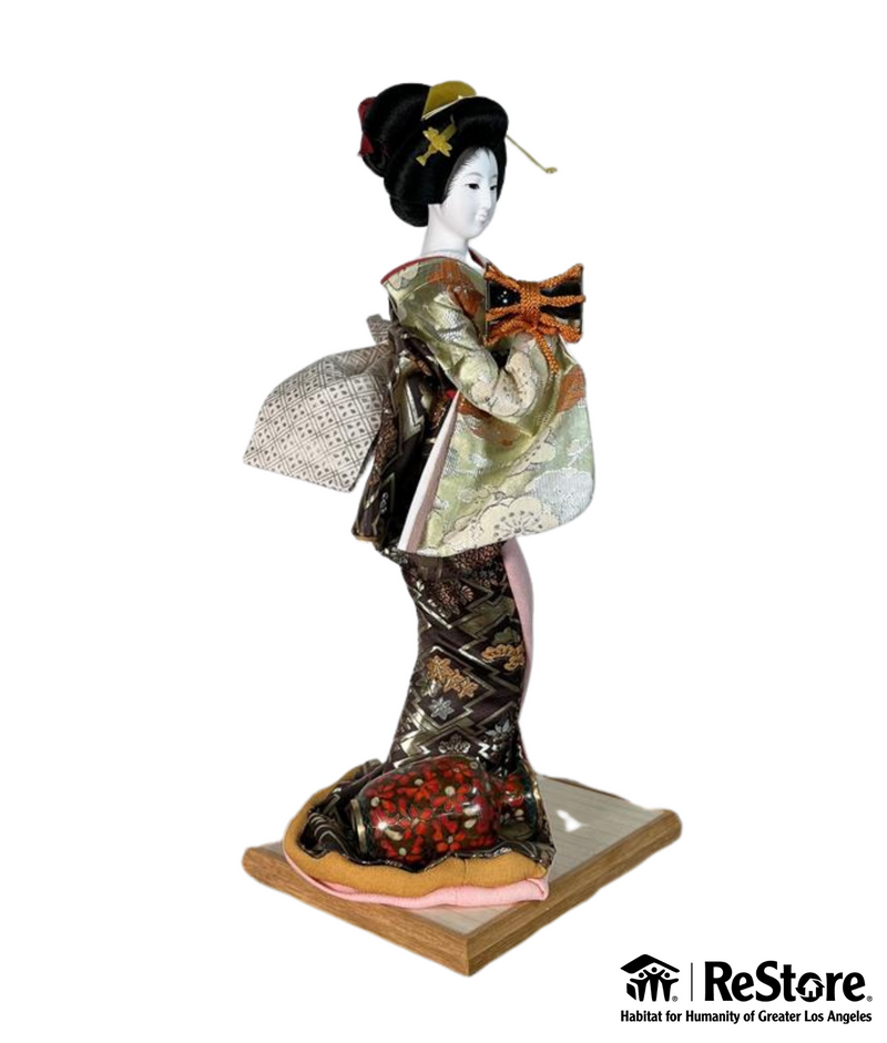 Geisha Doll In Glass Case