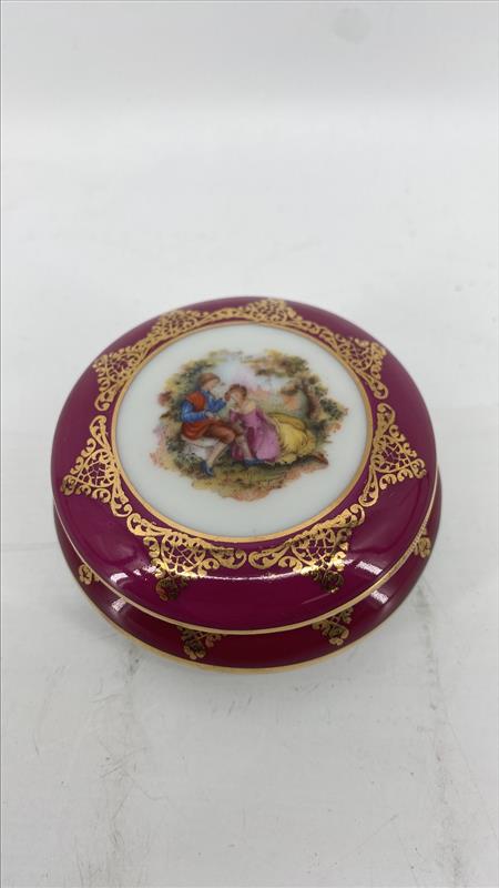 Renaissance Romance -  Porcelain Trinket Box