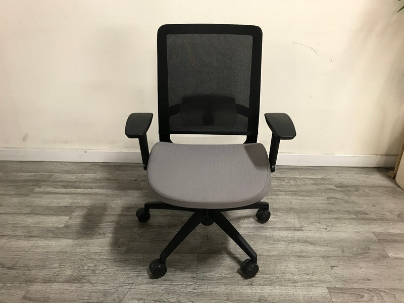 Global Furniture Factor Mid Back Mesh Chair