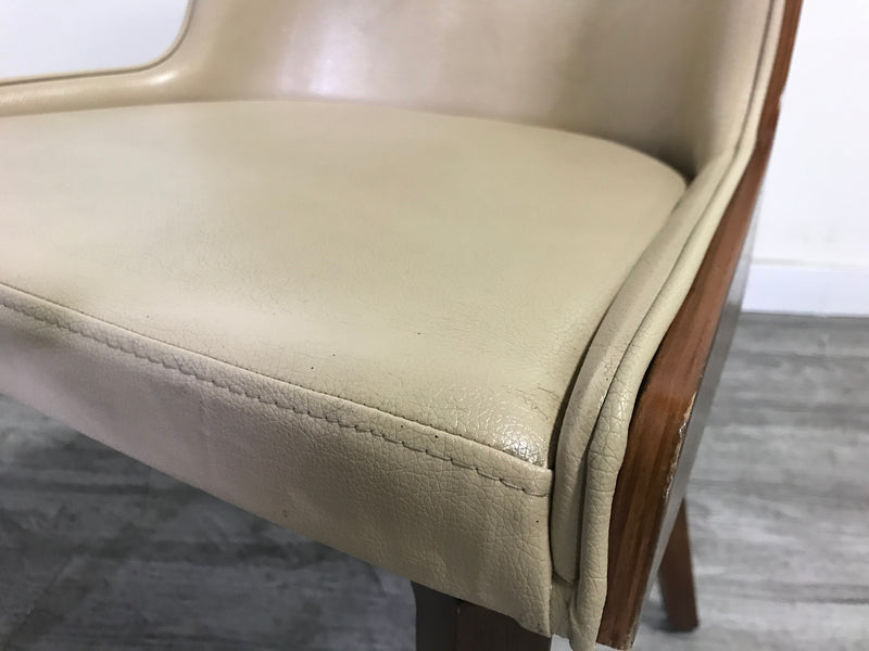 Hudson Plywood/Wood Base In Cream Leather Chair