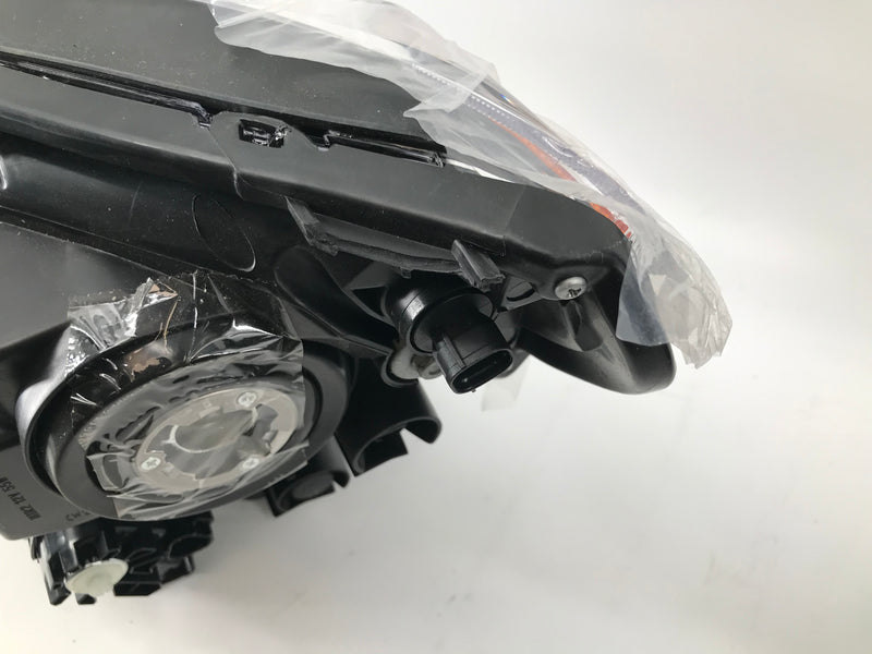 Dreenfl 2016-2018 Toyota RAV4 Headlight Assembly Driver and Passenger Side (Black Housing Amber Reflector)
