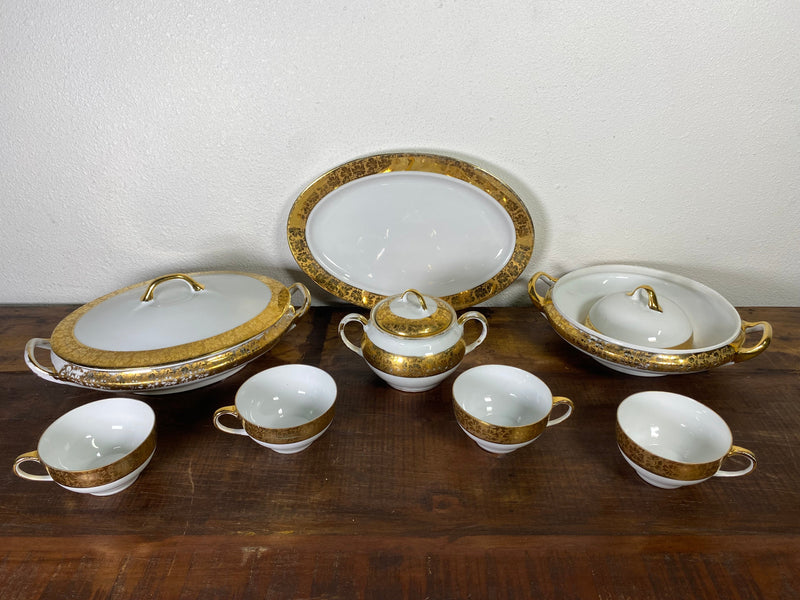 Hutschenreuther Bavaria Superior Warranted 18k China 9-Pieces (Incomplete Set)