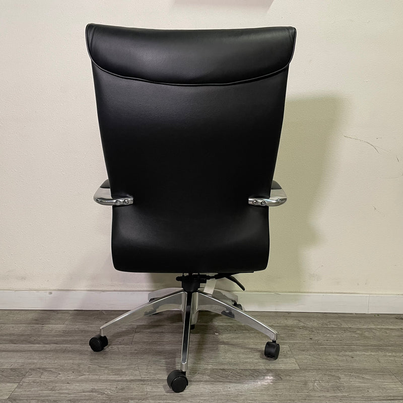 Global Furniture High Back Tilter Chair