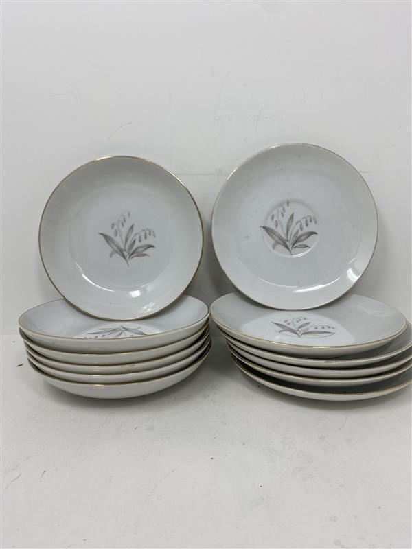 Simple Elegance Porcelain Bowls and Plates Set - Set of 6 - 6" Diameter