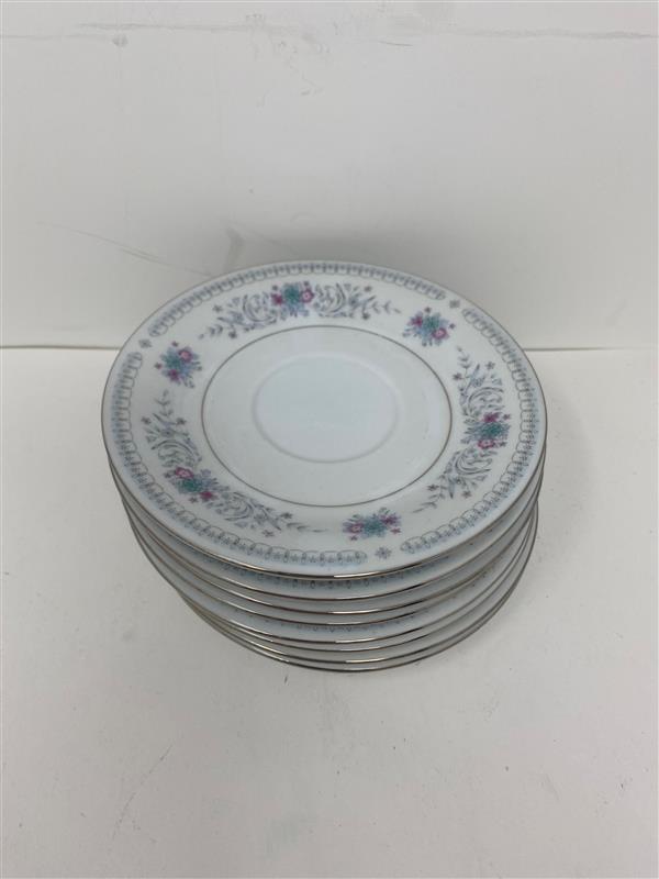 Classic Floral Porcelain Bread Plates - Set of 8 - 6" Diameter