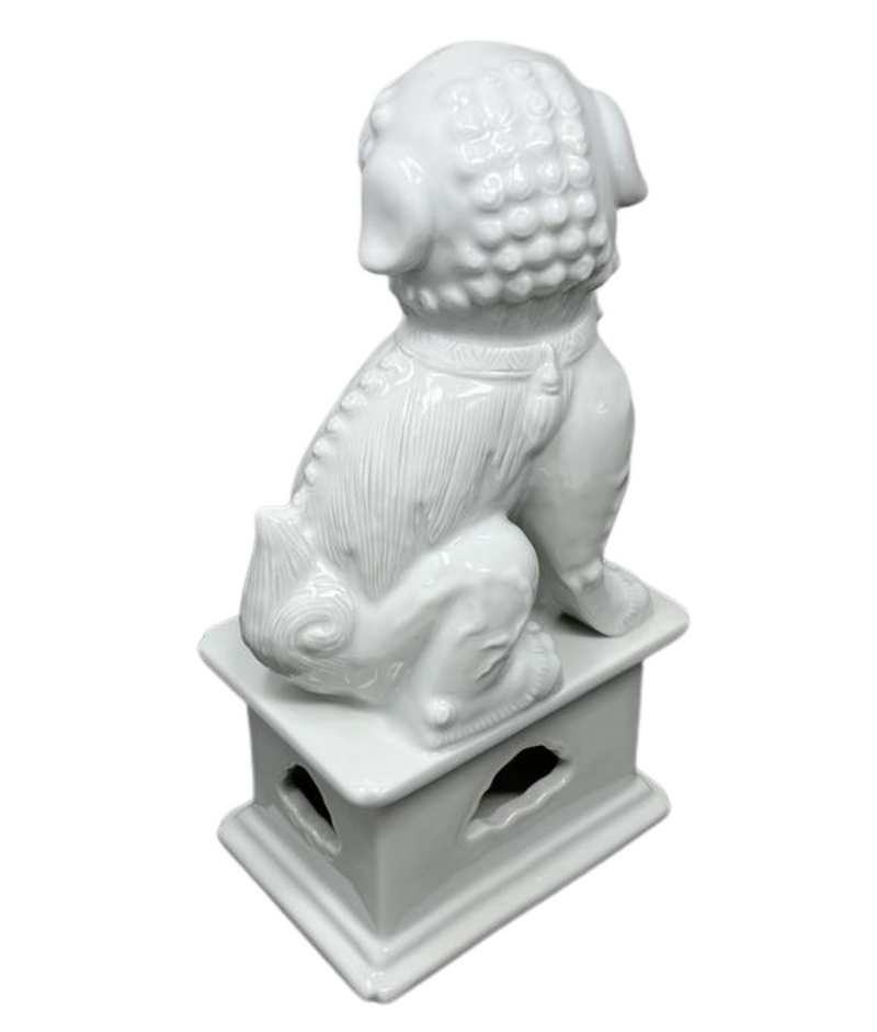 EA Right-Facing Foo Dog