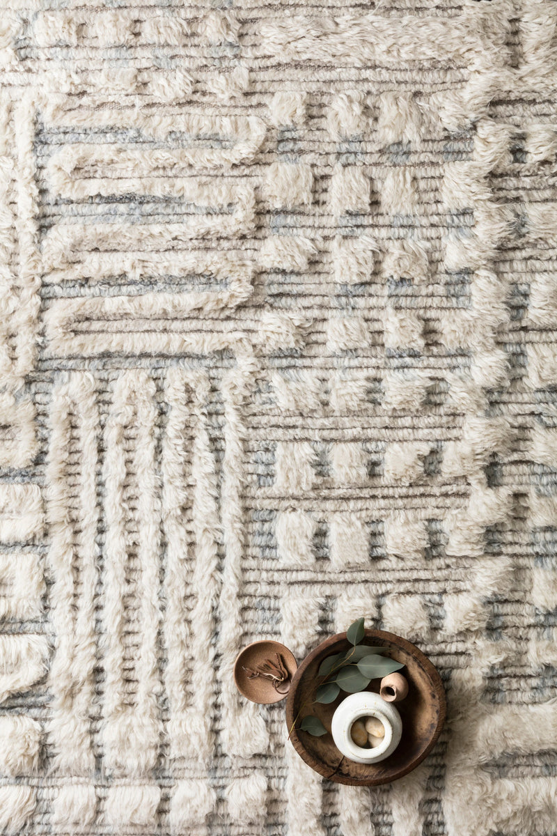 Lulu and Georgia 2'x3' Willow Hand-Knotted Wool Rug